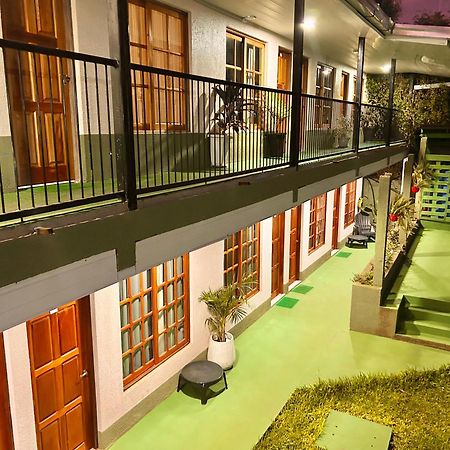 Tupa Hotel Iguazu Пуэрто-Игуасу Экстерьер фото